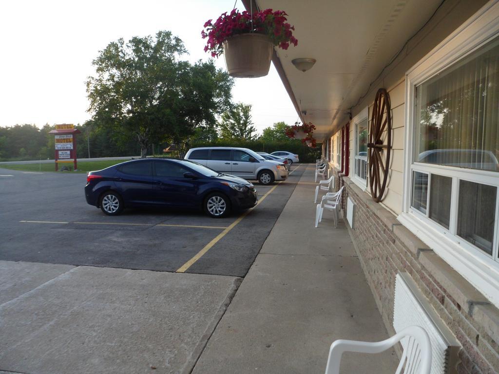 The Silver Birch Motel Goderich Eksteriør billede