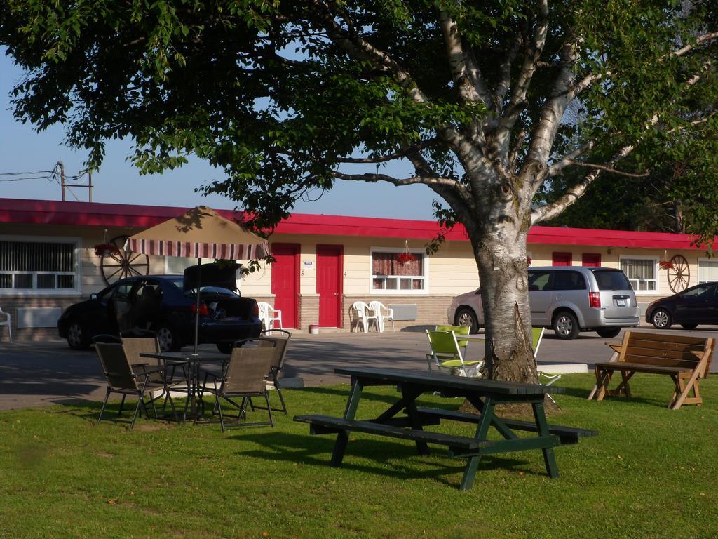 The Silver Birch Motel Goderich Eksteriør billede